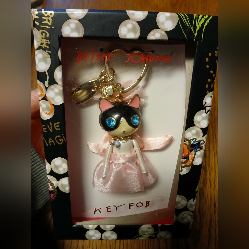 Betsey Johnson Runway Critters Cat Keychain/Fob 2016 Limited Collectors Edition